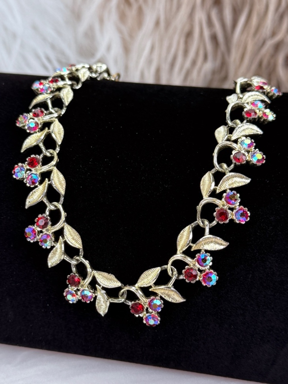 Vintage STAR AB Rhinestone edged silvertone choker Necklace